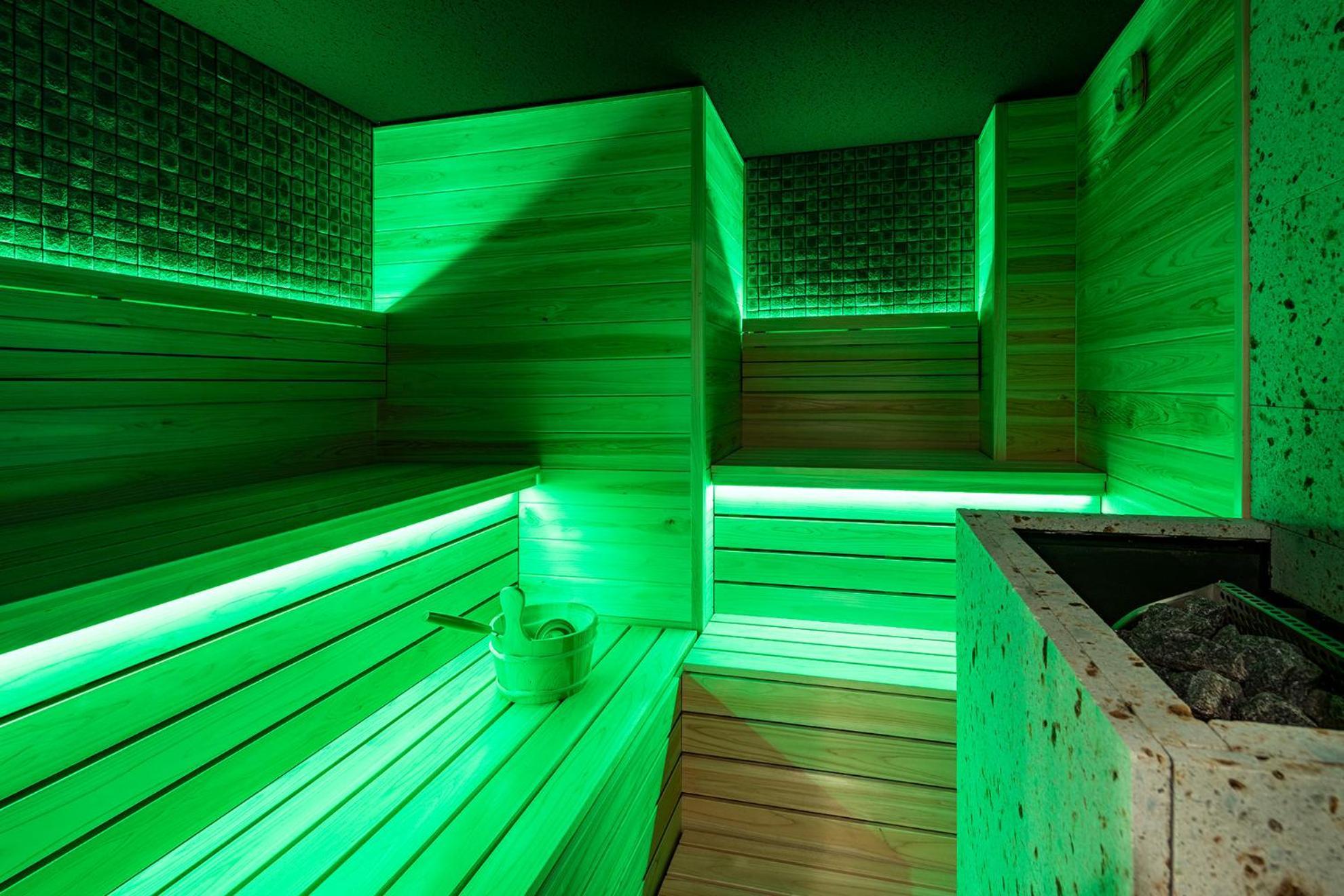 Section L Ueno-Hirokoji Aparthotel Tokió Kültér fotó